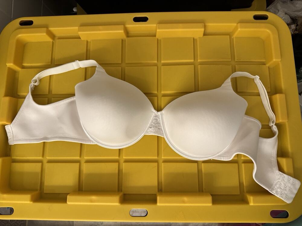 Vanity Fair Radiant Collection Lightly Lined Smoothing Underwire Bra White 40DDD